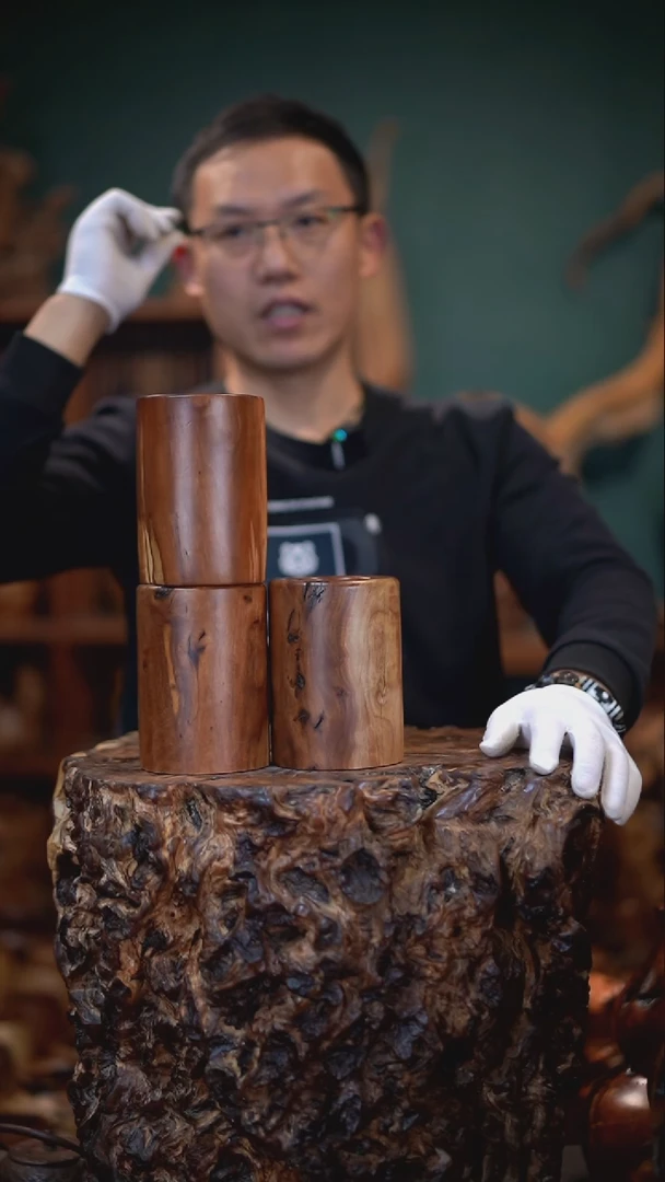 【闪购商品】梨木雷击枣木笔筒