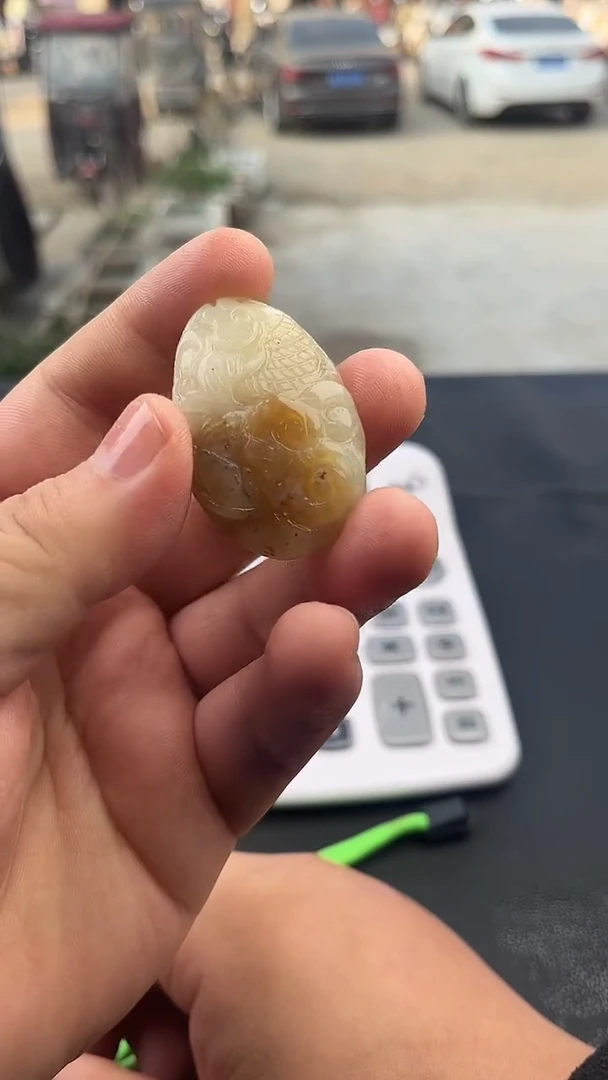 颈饰未镶嵌和田玉3