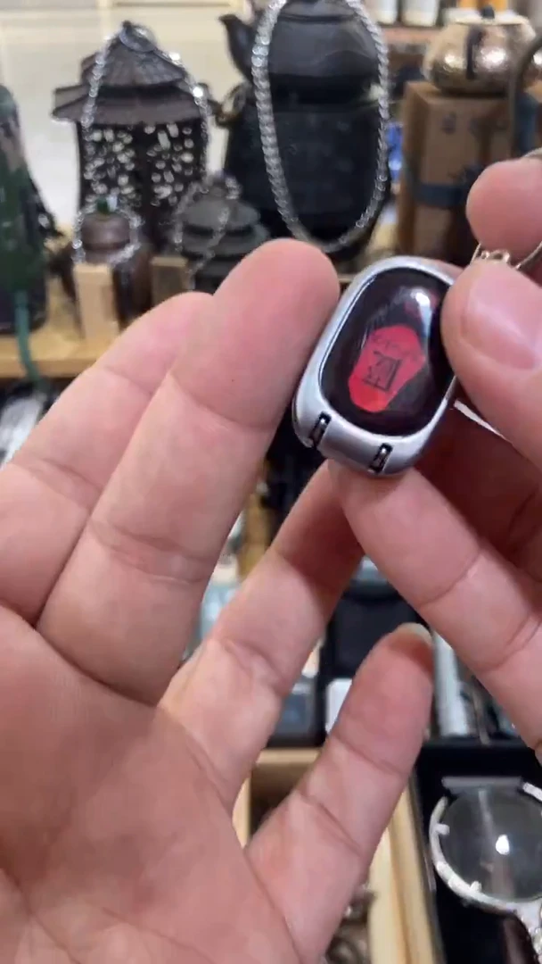 瓷片闪购商品  如图所示