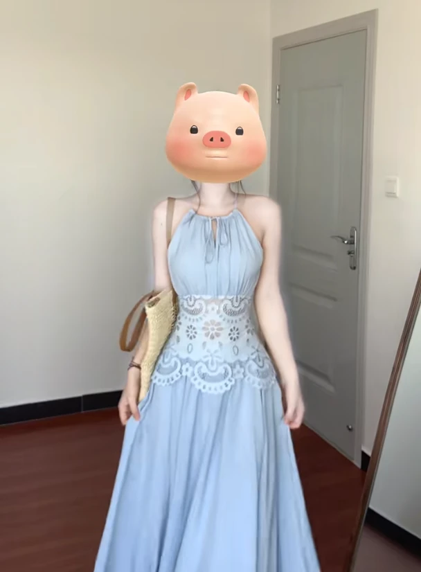 2025新款时尚蓝色圆领收腰别致设计感连衣裙女小众气质高级感穿搭