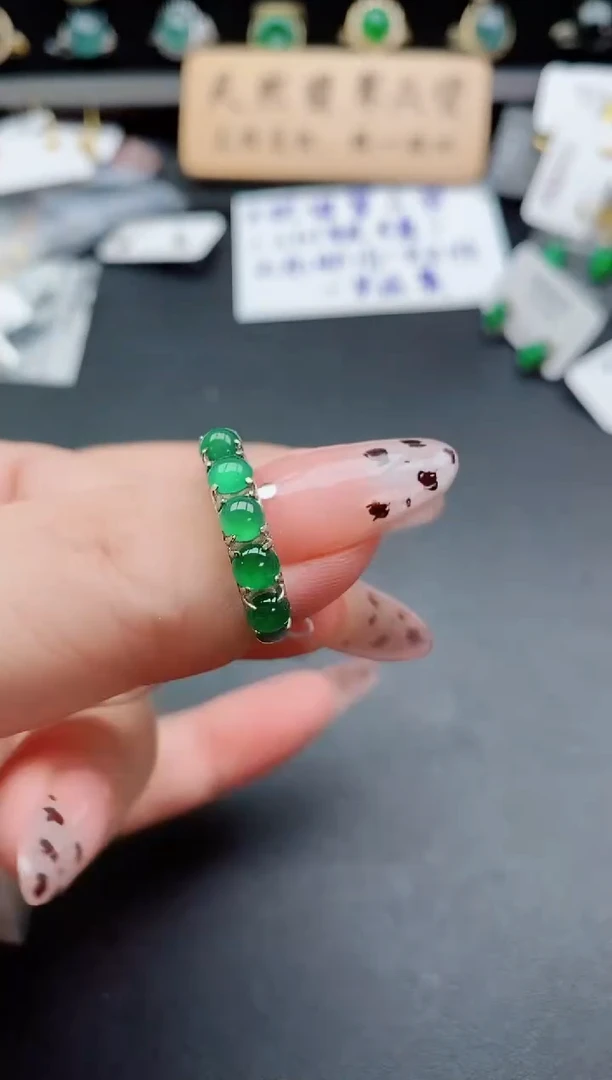 银S925镶嵌戒指翡翠1