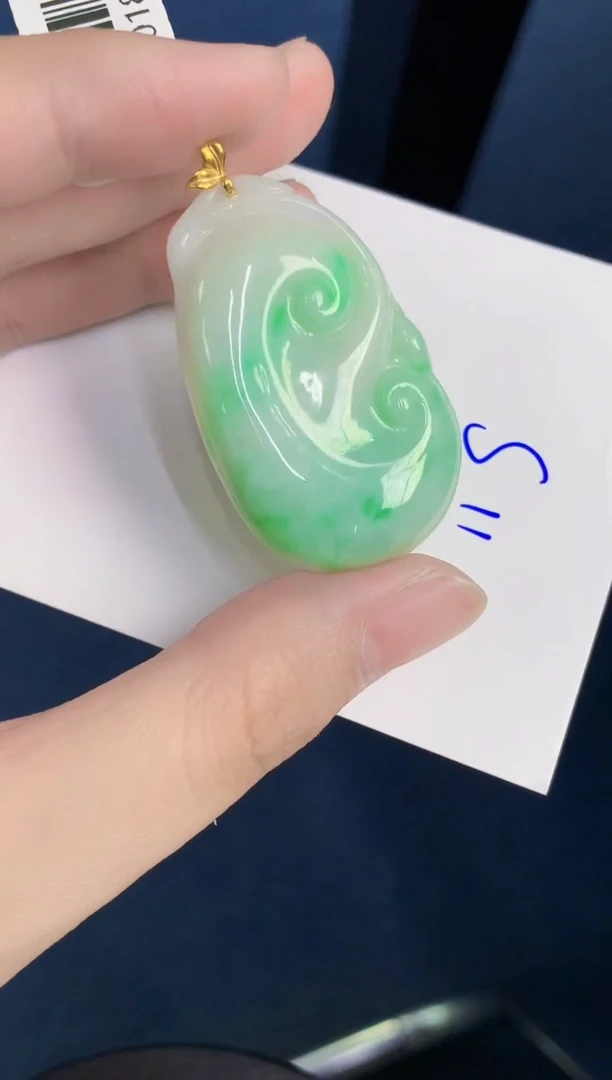 颈饰18K金镶嵌翡翠天然翡翠缅甸A货