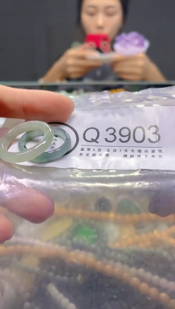颈饰未镶嵌翡翠/Q/翡翠A货，一件也是批发价