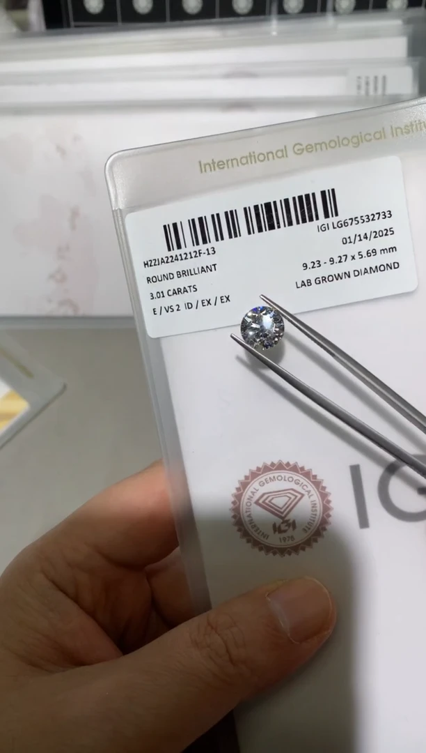 【闪购商品】合成钻石裸石未镶嵌3.01E675532733