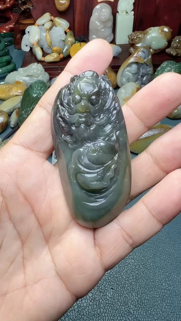 未镶嵌和田玉把件-