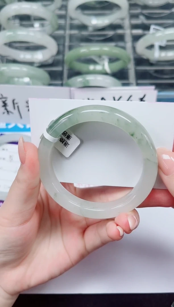 未镶嵌手镯石英质玉37-55/56