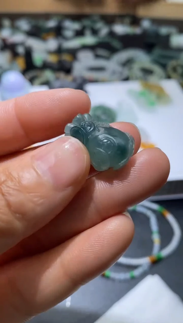 【闪购商品】定制翡翠未镶嵌翡翠毛货~