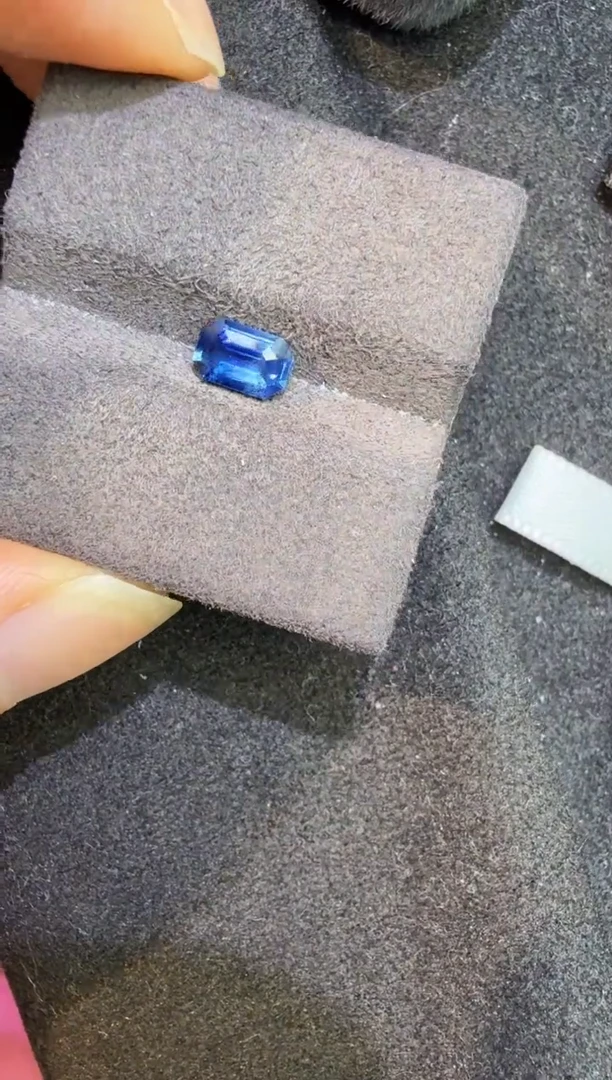 未镶嵌定制定制蓝宝石天然0.89克拉