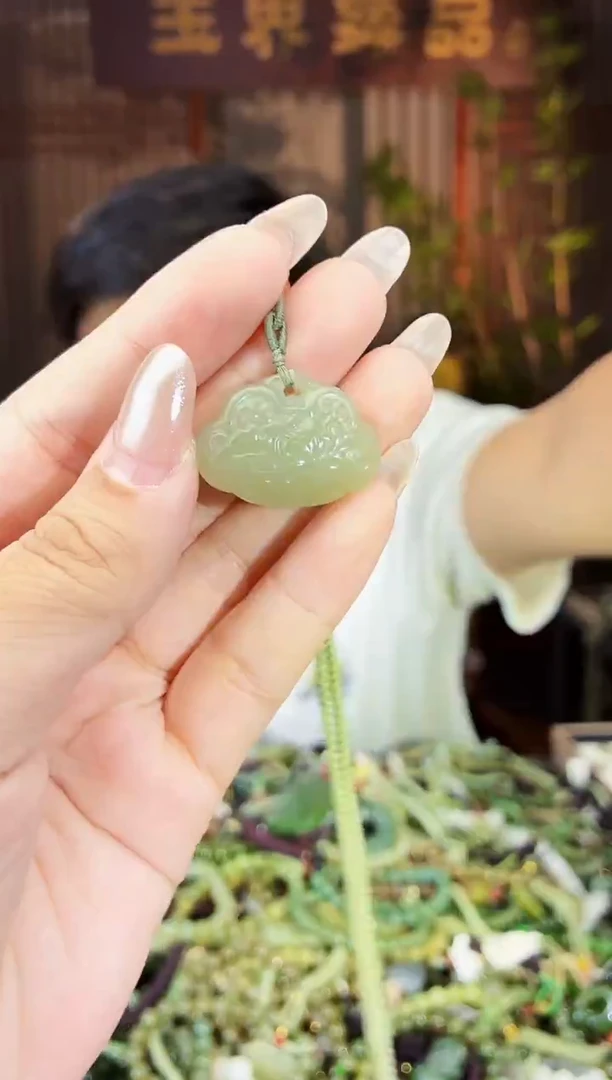 颈饰未镶嵌和田玉多样性发货拍一发一