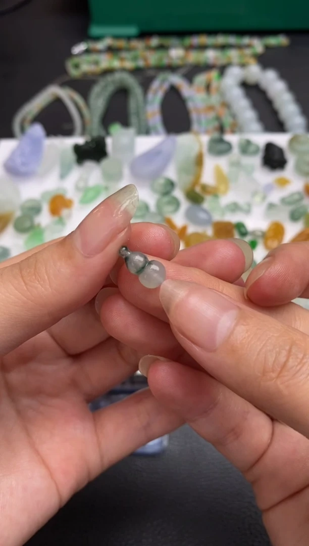 未镶嵌定制翡翠翡翠毛货~