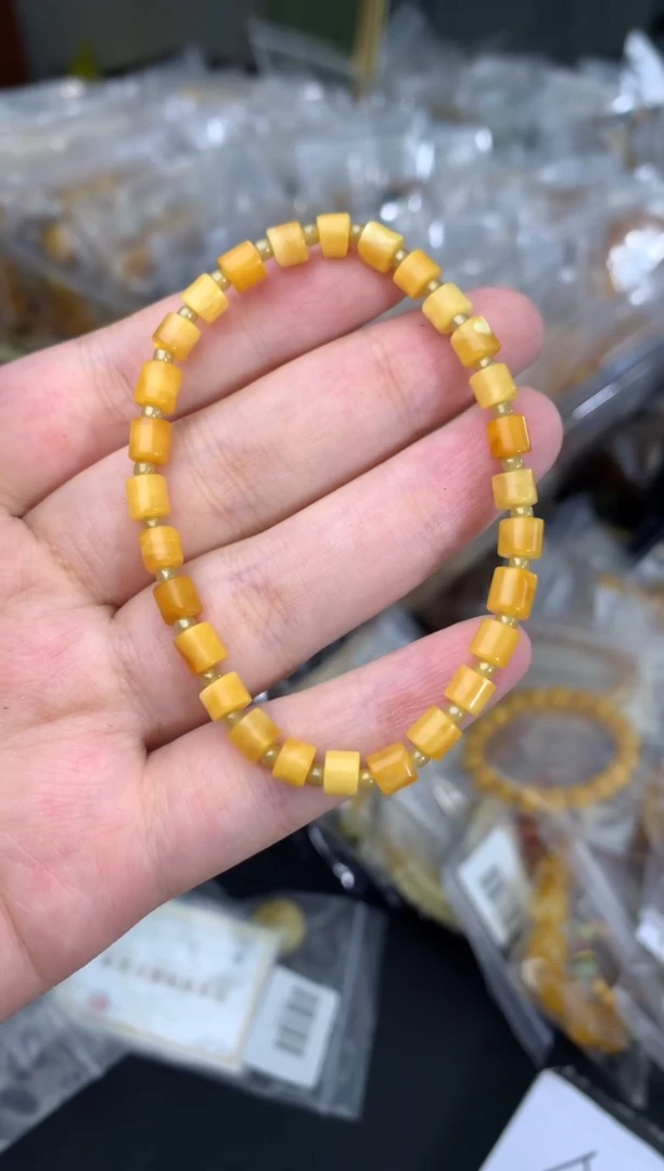 蜜蜡未镶嵌珠宝奇石27