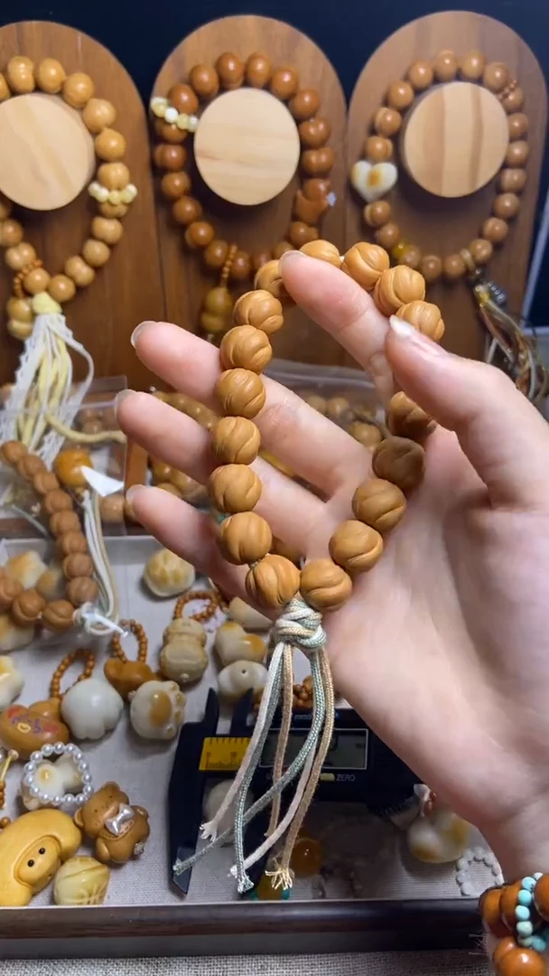 手串猴头核桃全品卷卷酥素手持