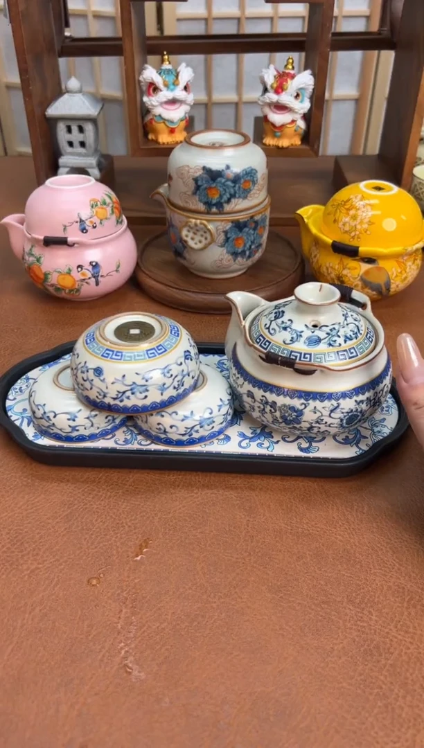 旅行茶具真好看！