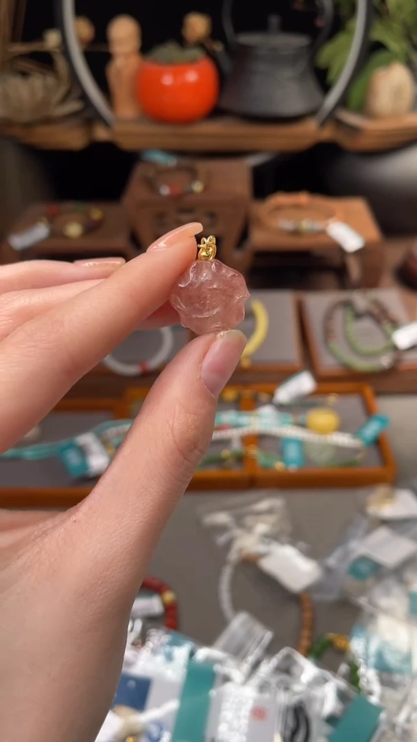 【闪购商品】石英质玉手饰未镶嵌@@C021K014828