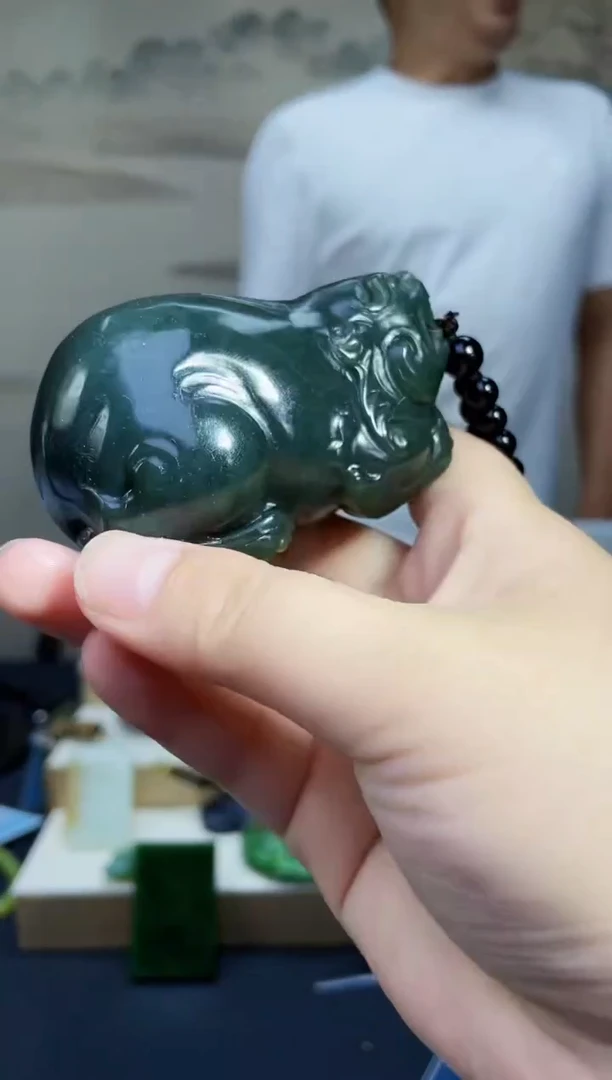 和田玉未镶嵌颈饰1