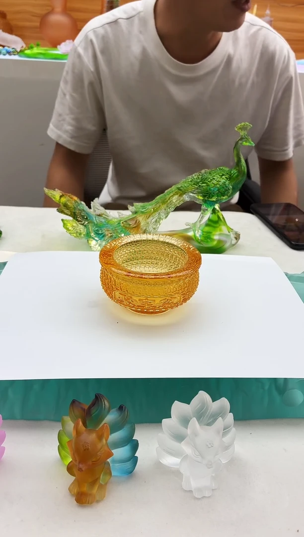 手工艺品琉璃琥珀色聚宝盆9*5公分