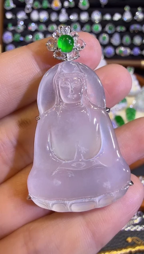 翡翠18K金镶嵌吊坠(赠链)玻璃种素衣观音吊坠