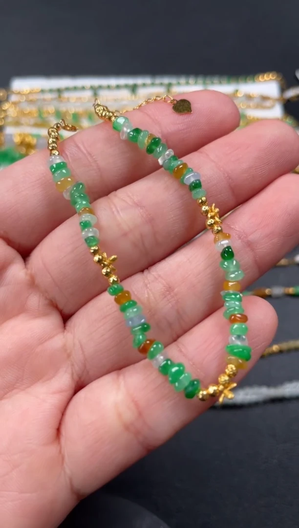18K金镶嵌手链翡翠一条  P380