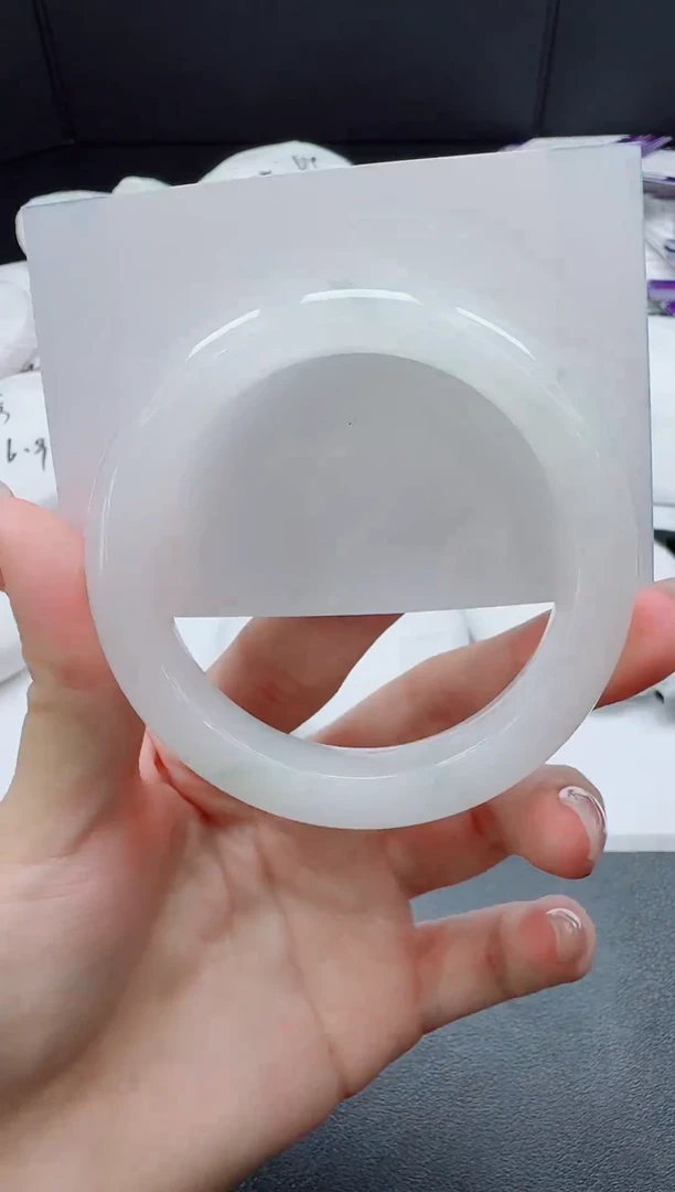 石英质玉手镯未镶嵌0204-