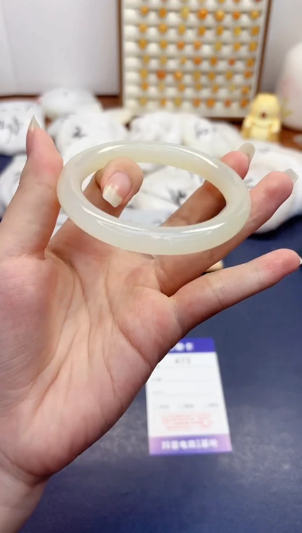 石英质玉手镯未镶嵌473-美人条晴水-圈口58