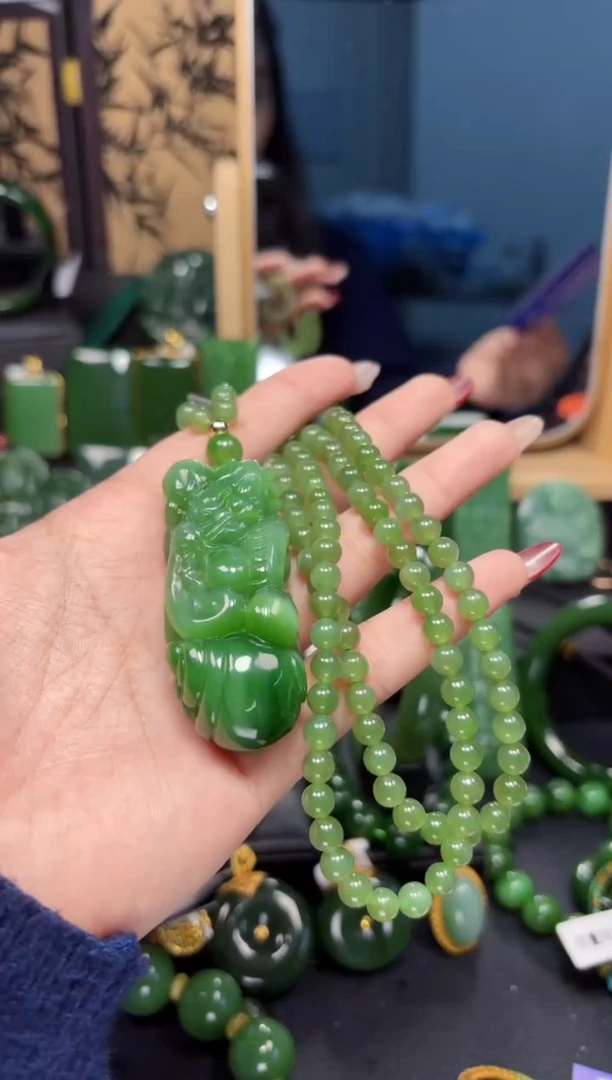 【闪购商品】和田玉（碧玉）吊坠(赠链)未镶嵌1