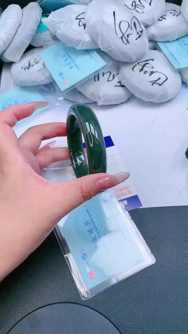 未镶嵌手镯和田玉25T157-58