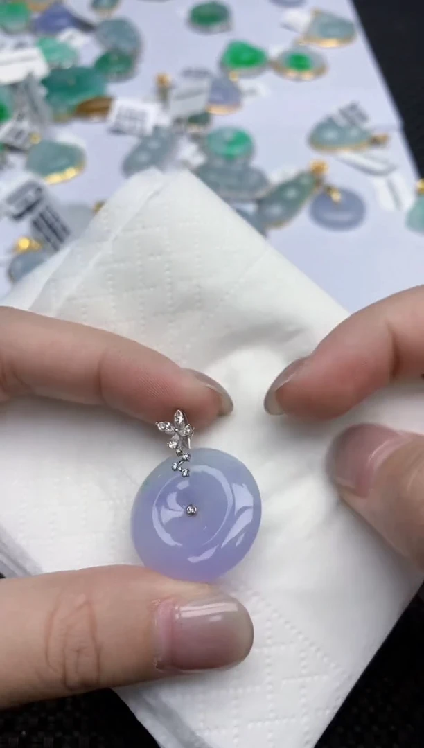 【闪购商品】翡翠颈饰18K金镶嵌天然翡翠A货