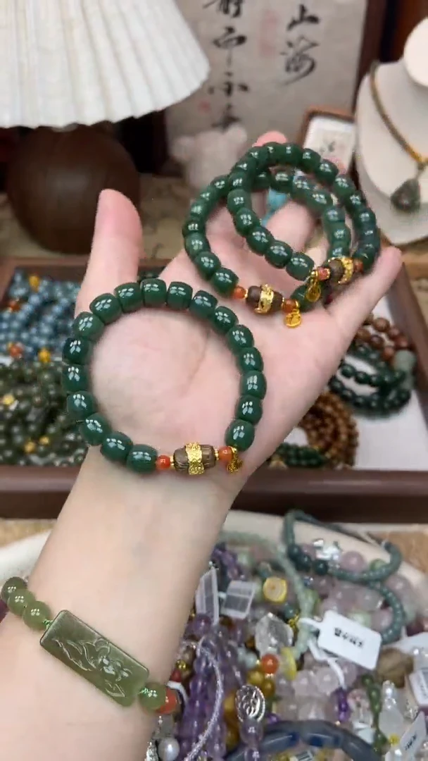 手饰和田玉未镶嵌374