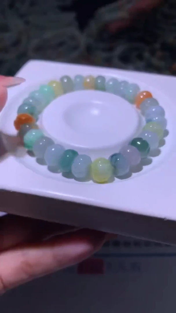 翡翠未镶嵌颈饰MXX022145