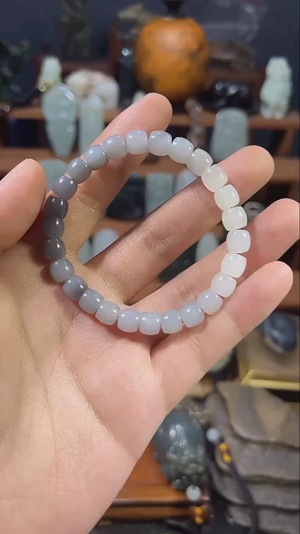 颈饰未镶嵌和田玉随机发货