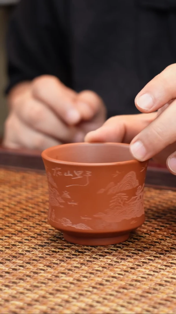 茶壶紫砂宜兴紫砂主人杯在山野