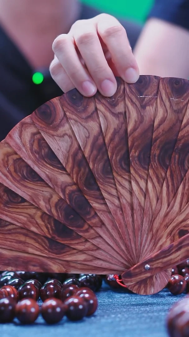 黄花梨/降香黄檀海南黄花梨满纹扇子