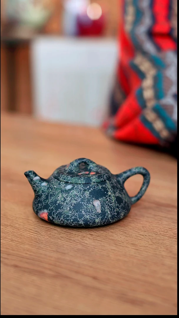 寻武记安山玉石瓢壶