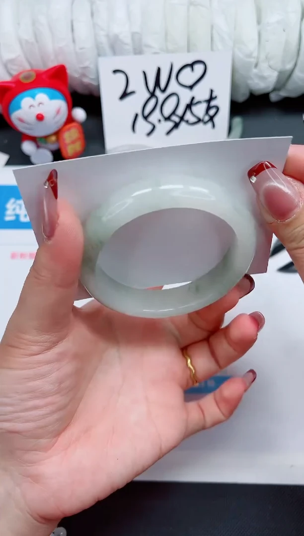 【闪购商品】石英质玉手镯未镶嵌358