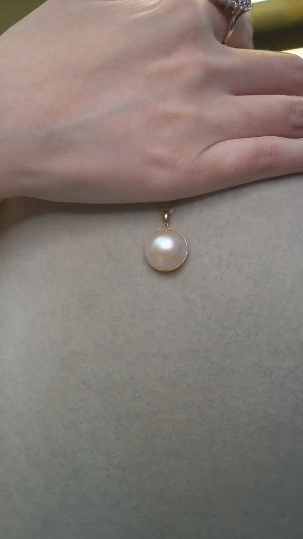 【闪购商品】拼合珍珠（马贝珠）吊坠(不含链)18K金镶嵌18K金马贝