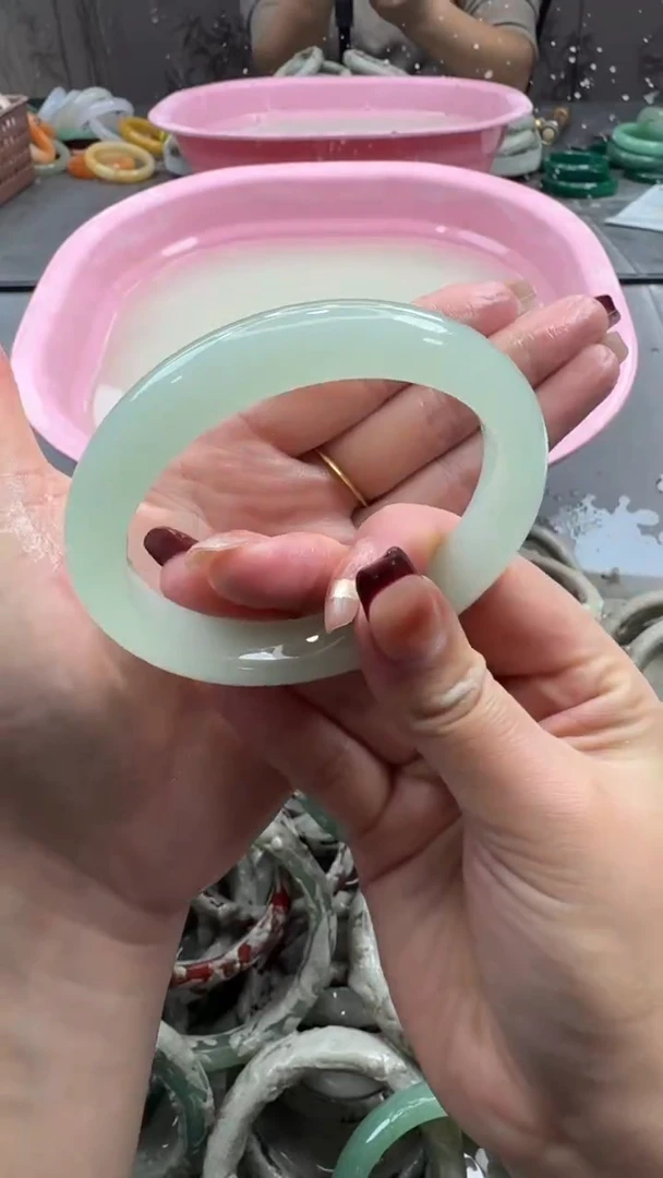 未镶嵌手镯石英质玉6