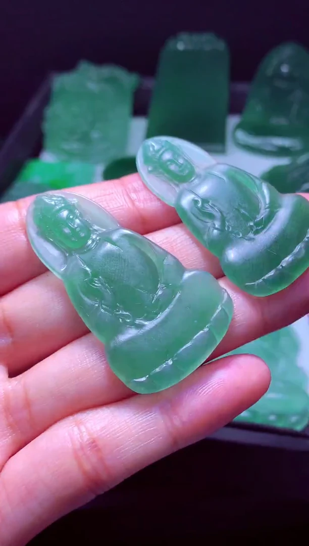 未镶嵌定制翡翠天然翡翠A货 官方基地发货多样性发其一