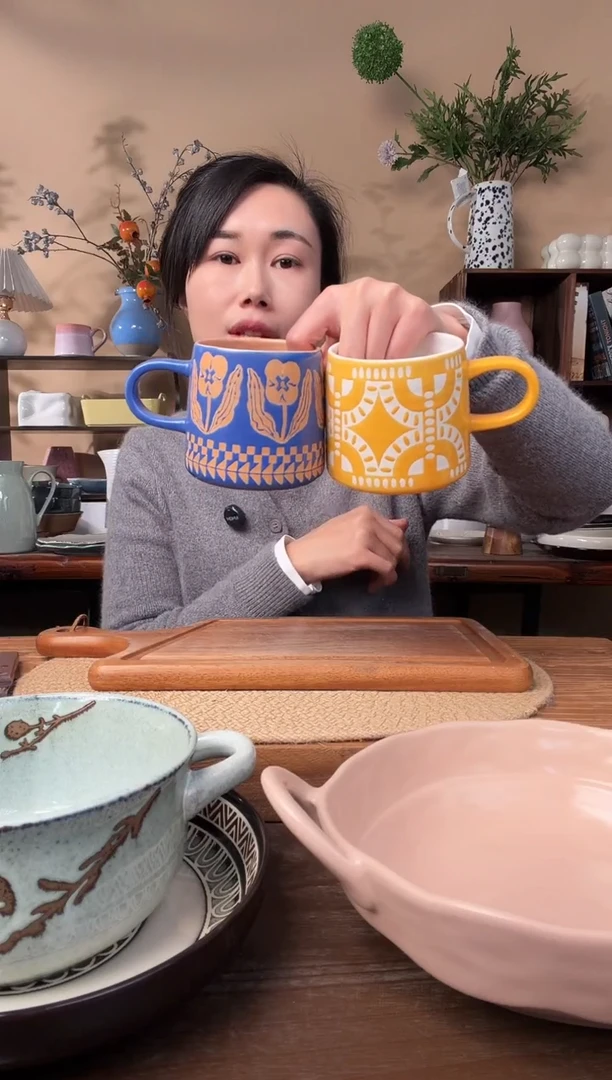 手绘花杯2只微瑕