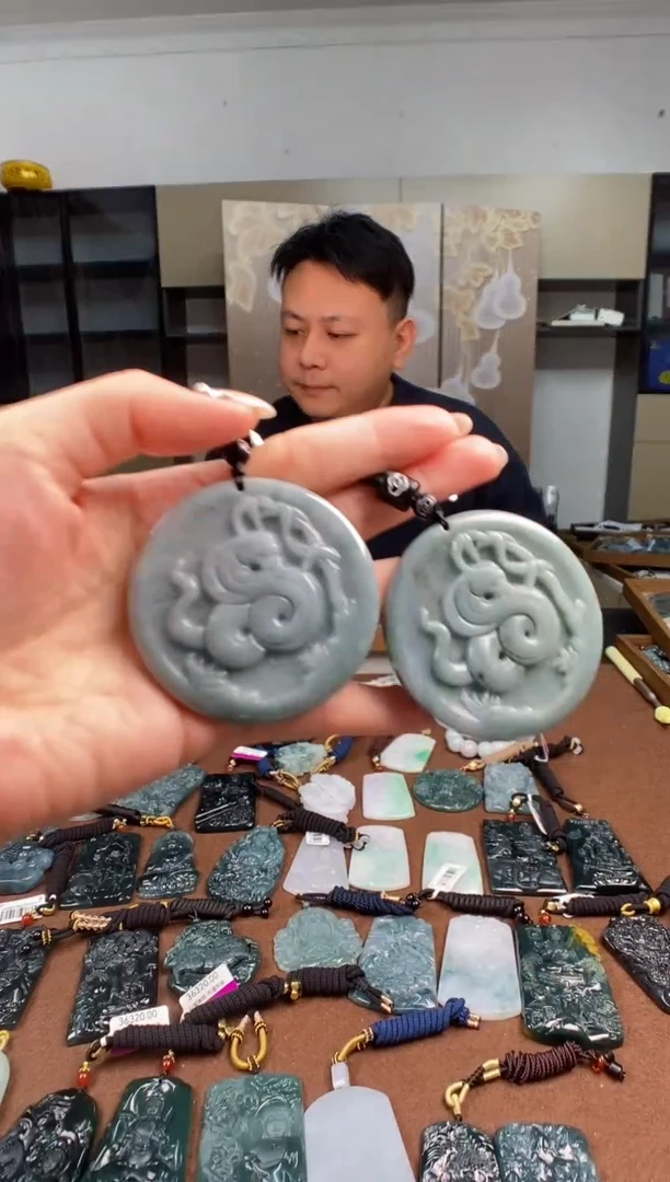 颈饰未镶嵌翡翠多样性发其一