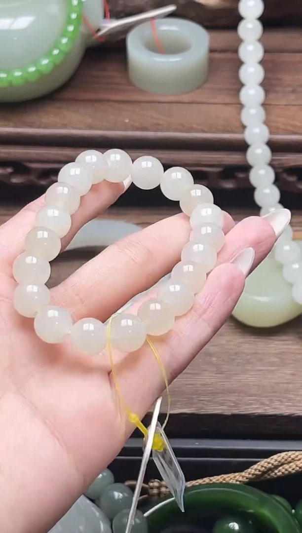 未镶嵌手串和田玉卡10新疆于田 圆珠9015199