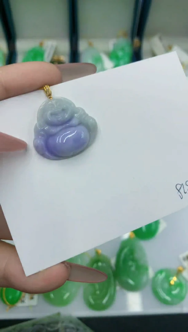 颈饰18K金镶嵌翡翠111111