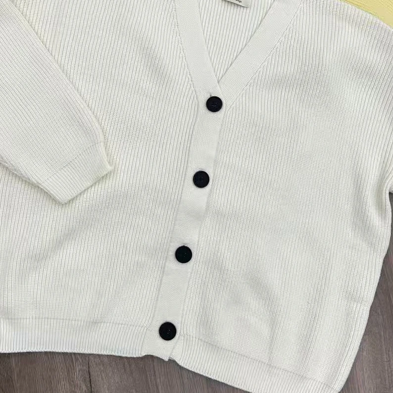 【叶子服饰】春季新款时尚百搭简约开衫毛衣0435