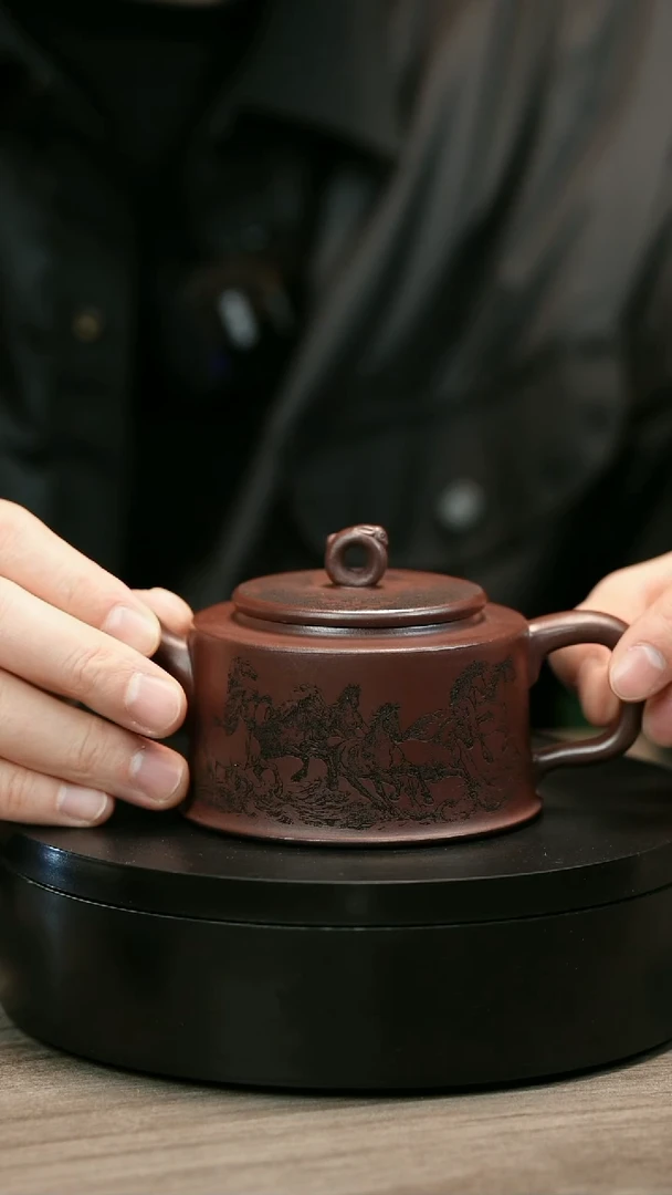 茶壶紫砂别***我H2474王芳刻绘马到成功