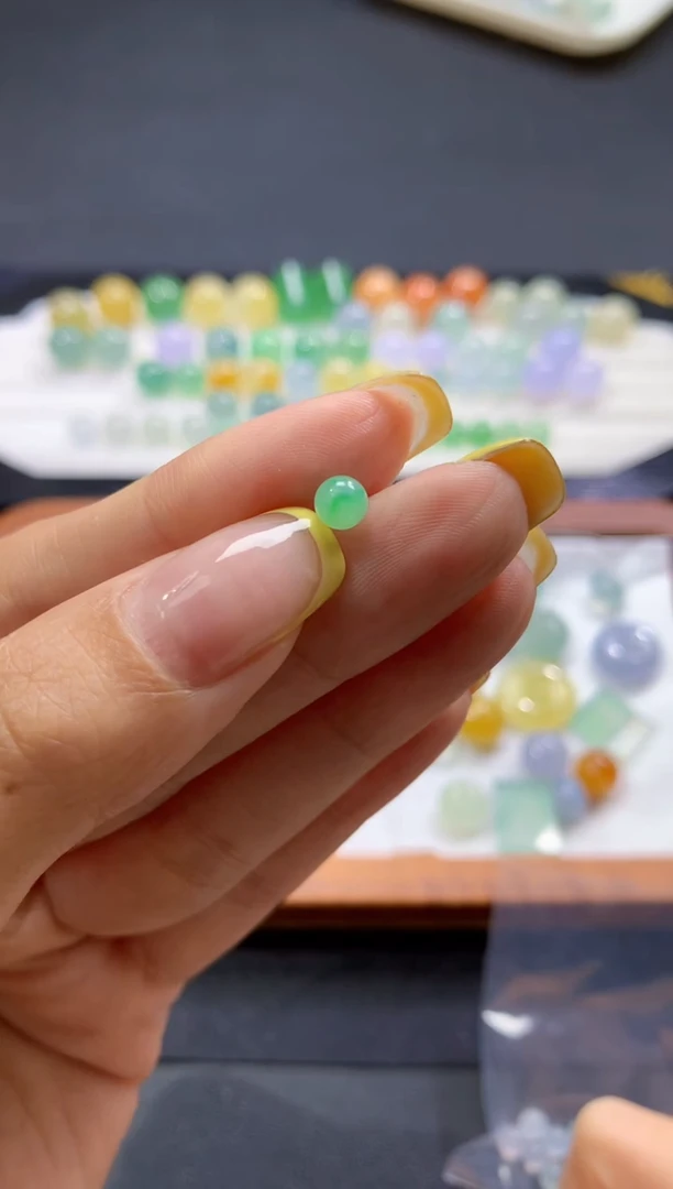 定制翡翠未镶嵌ᐝ****鲶珠93