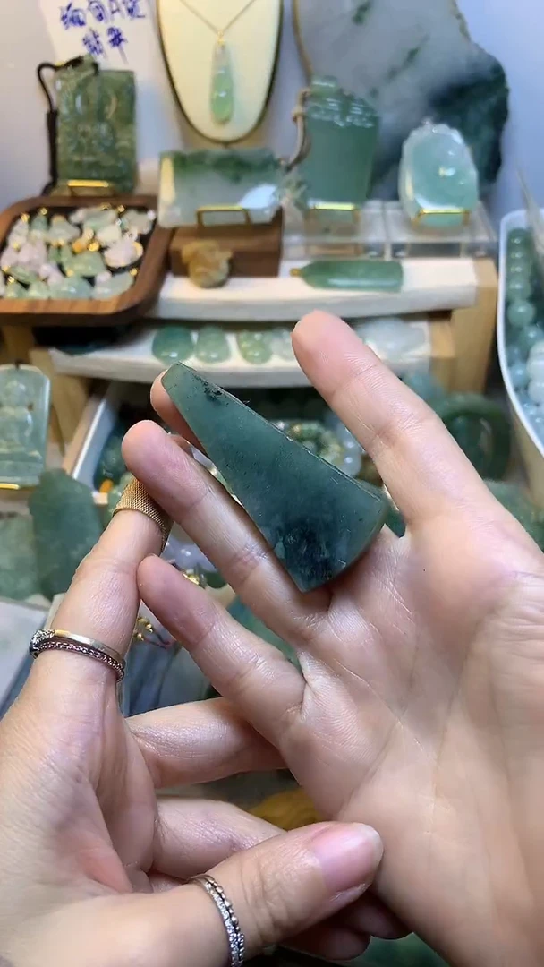 未镶嵌挂件翡翠陈**～ 缅甸A货翡翠，没有运费险