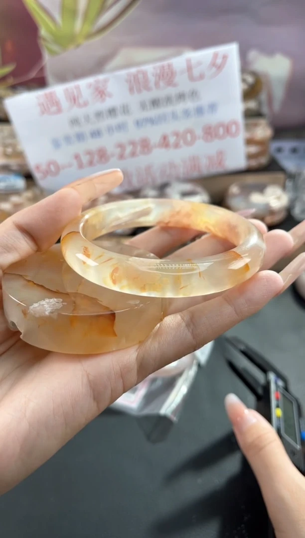 未镶嵌手镯石英质玉62