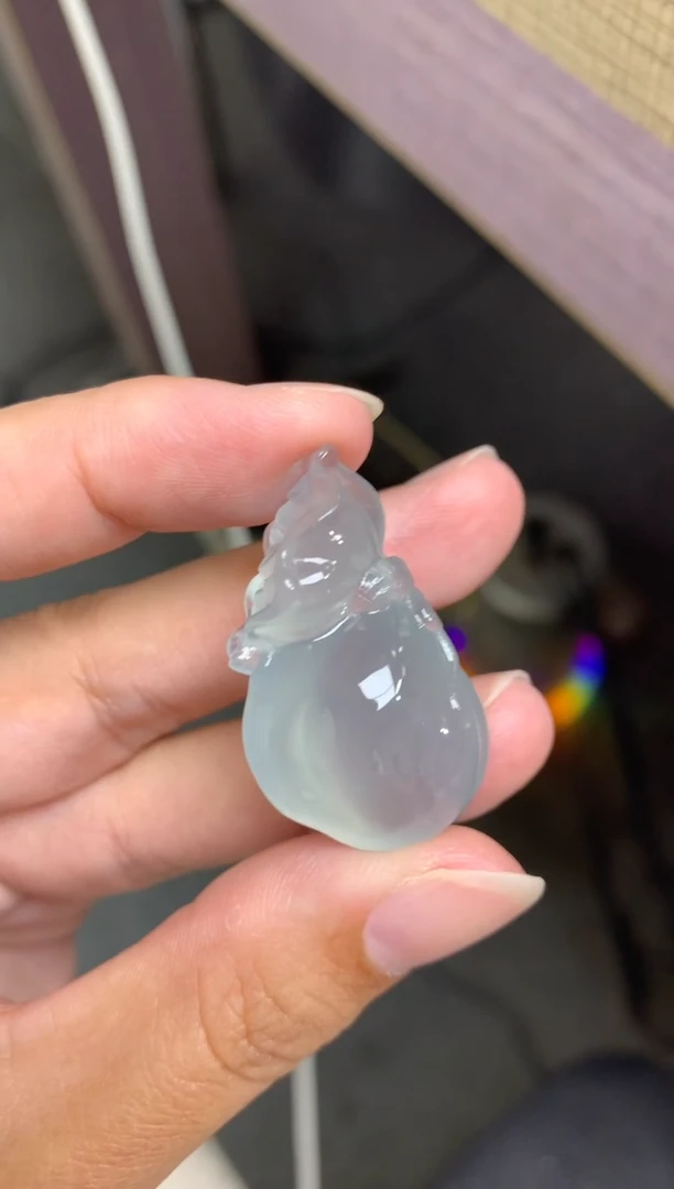 未镶嵌定制翡翠坐**起毛货