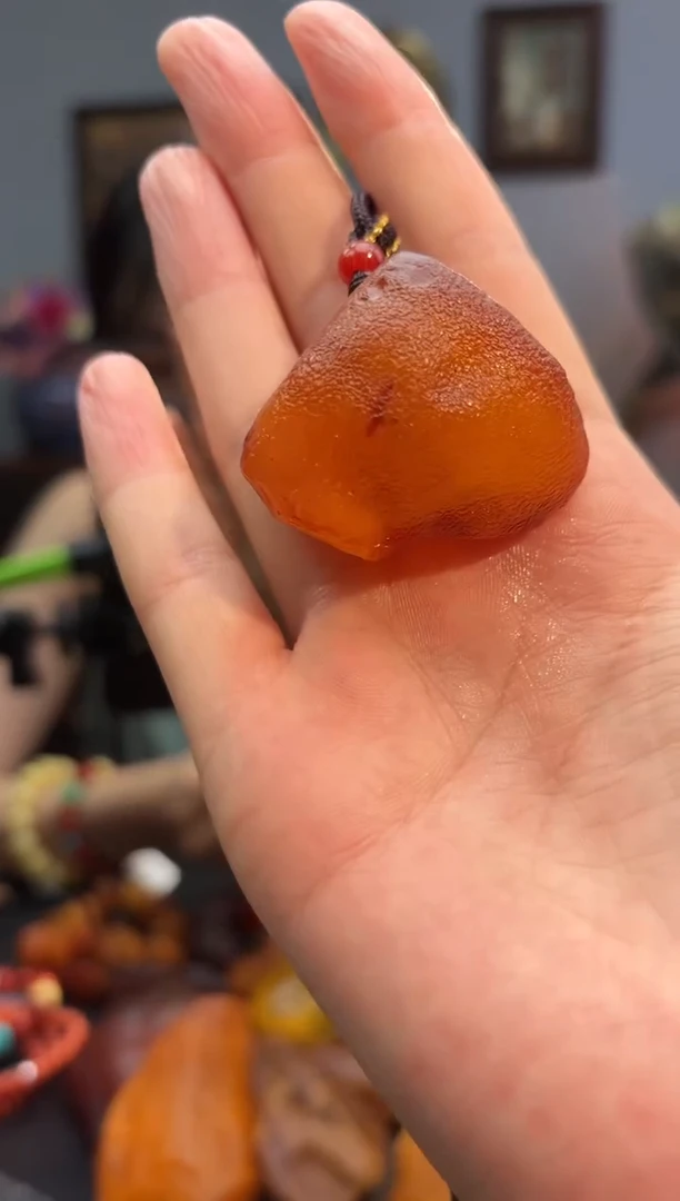 琥珀颈饰未镶嵌吊坠