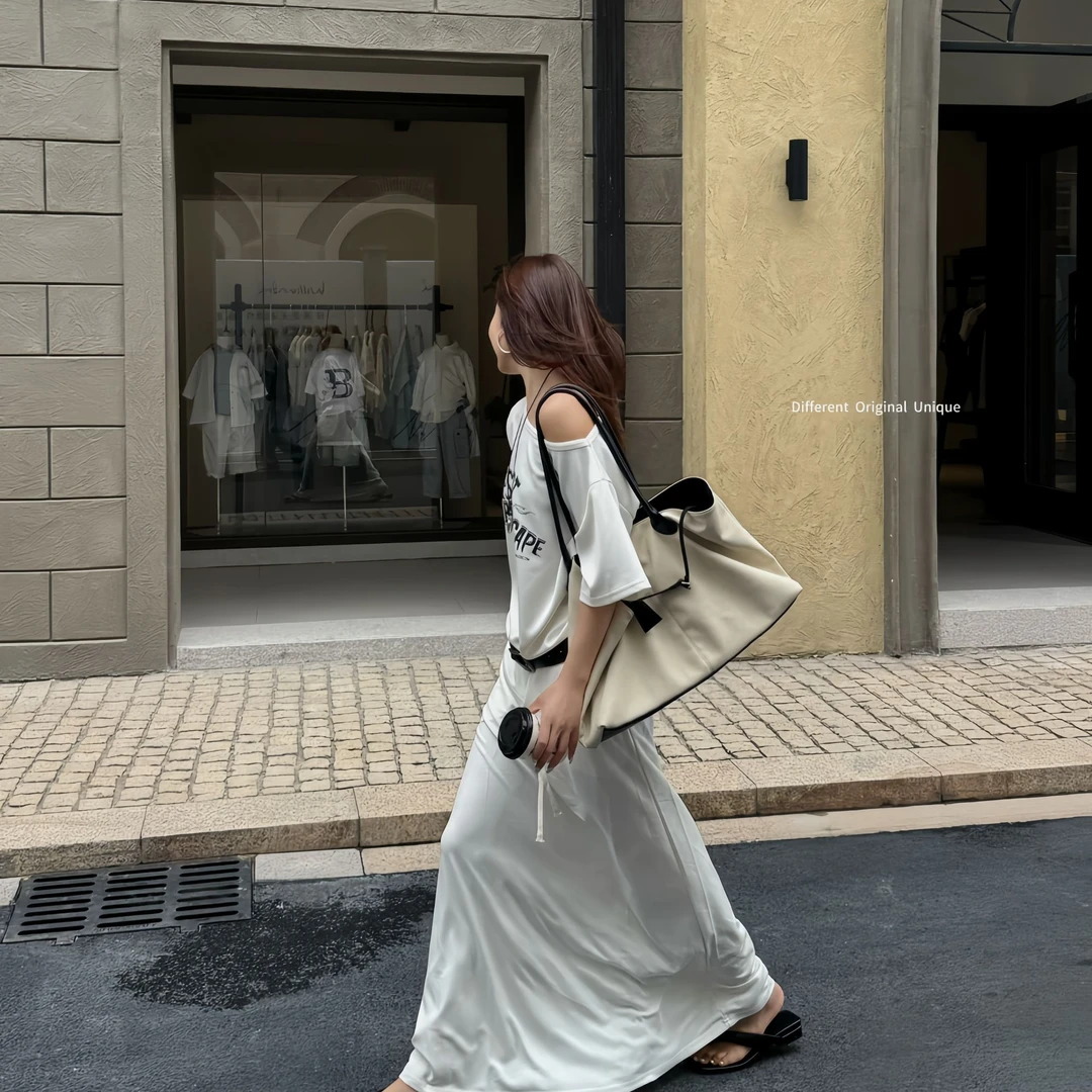 DOU×【心动信号】夏季新款高级感百搭字母斜肩短袖+垂感松紧荡荡裙