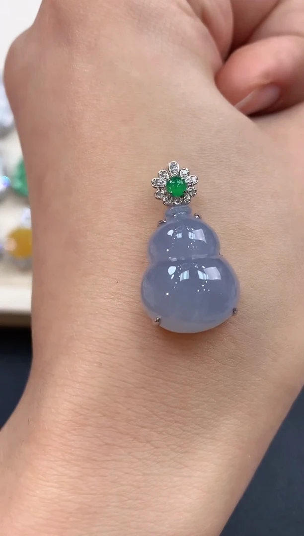 【闪购商品】翡翠吊坠(不含链)18K金镶嵌 B26有色差多样性一件发货